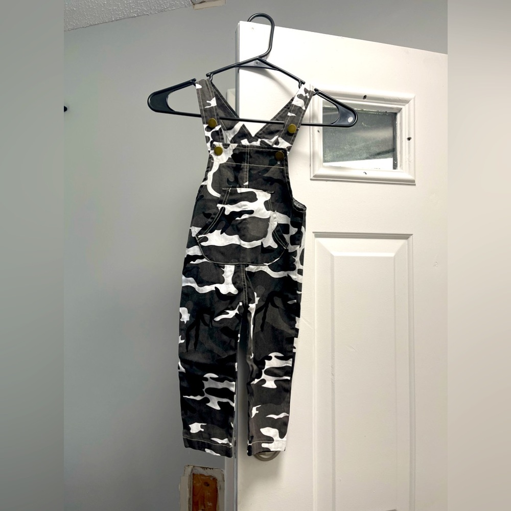 Boys 18-24 month camo overalls